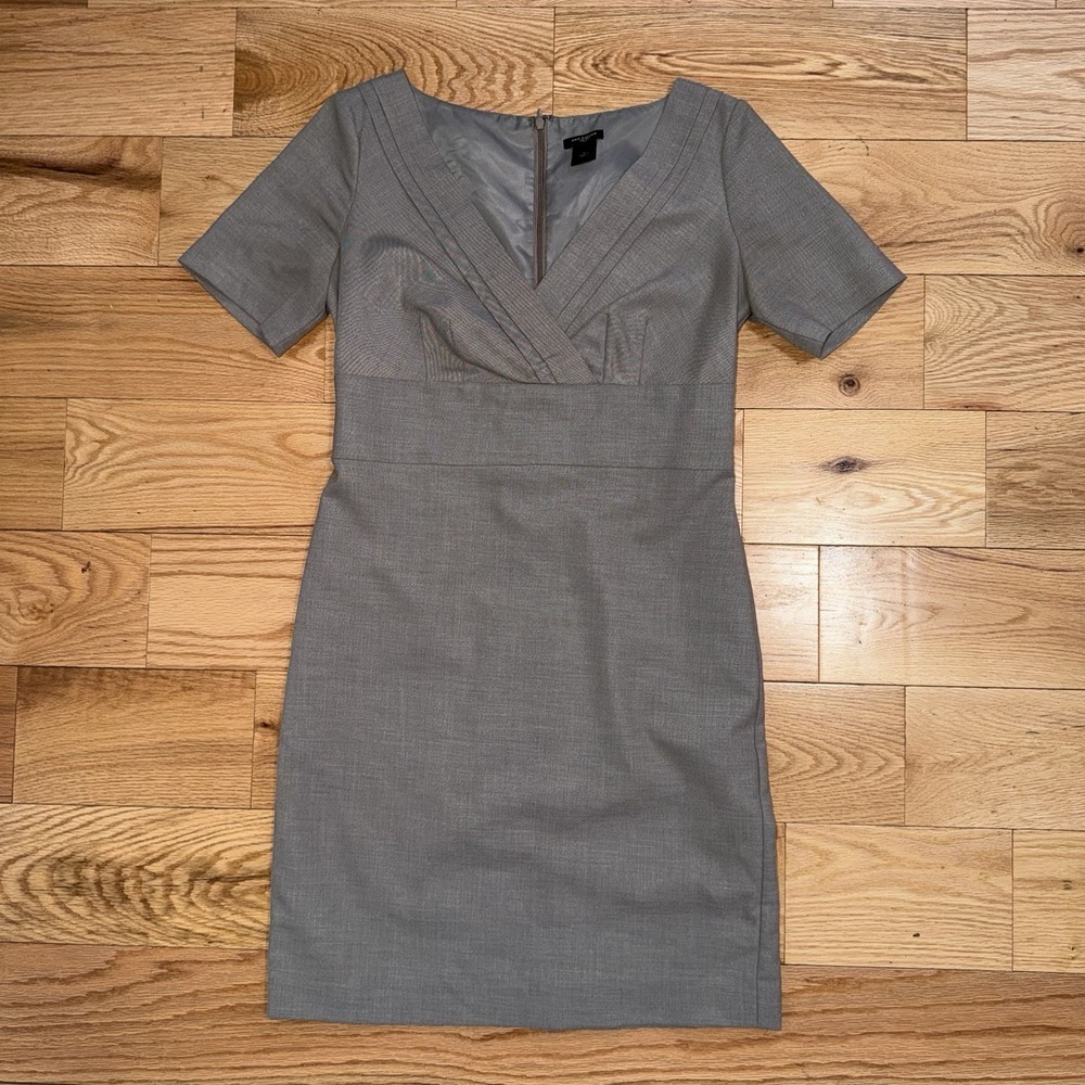 Ann Taylor Womens Sheath dress neutral grey faux neckline size 4